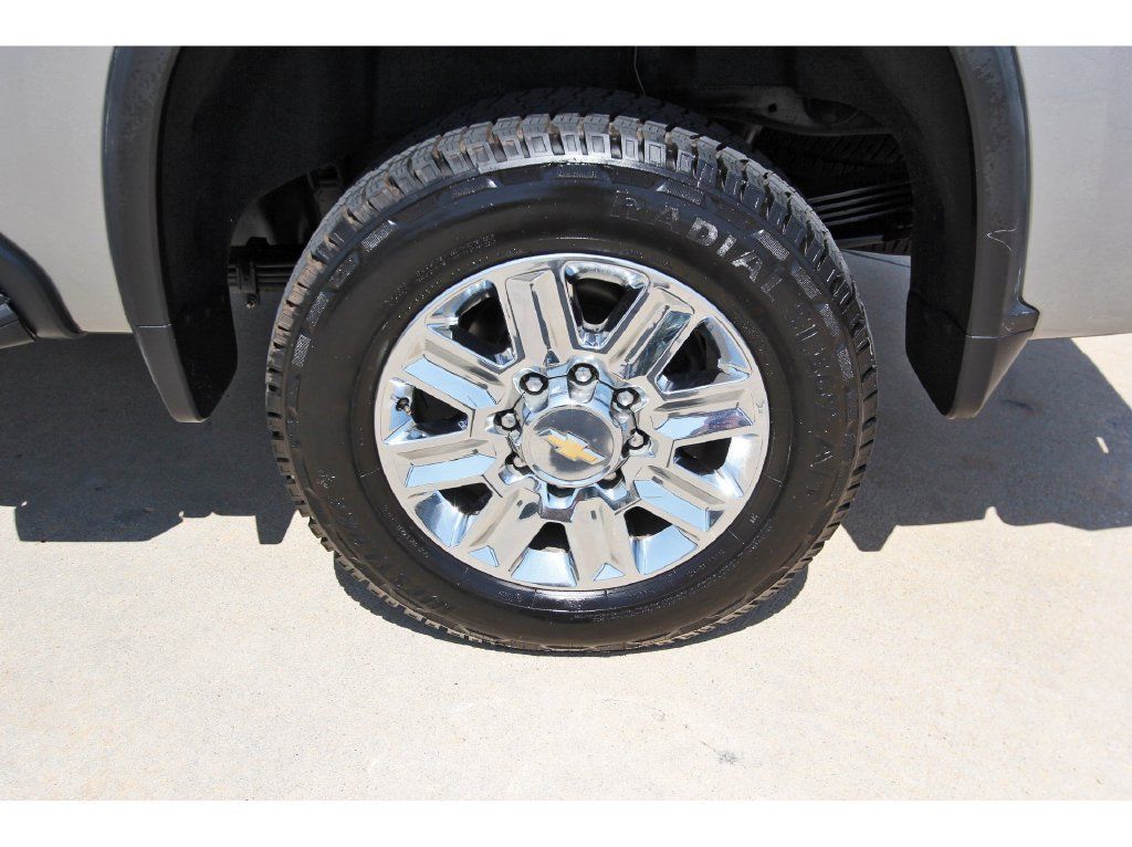 Used 2024 Chevrolet Silverado 2500 High Country AWD/4WD image 7