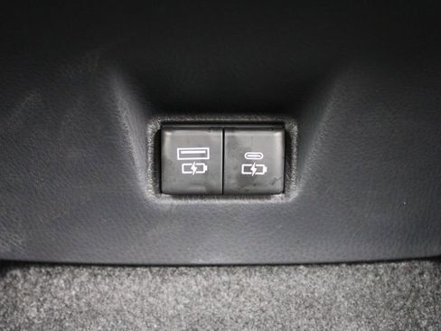 Used 2026 Toyota Camry XLE AWD/4WD image 15