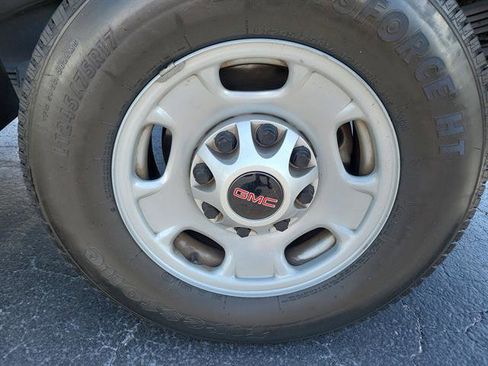 Used 2022 GMC Sierra 2500 Pro w/ Convenience Package image 6