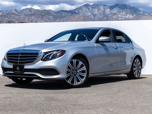 Used 2019 Mercedes-Benz E 300 image 1