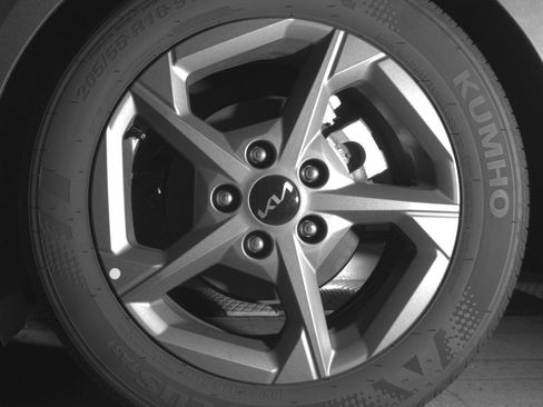 Used 2025 Kia K4 LXS image 14