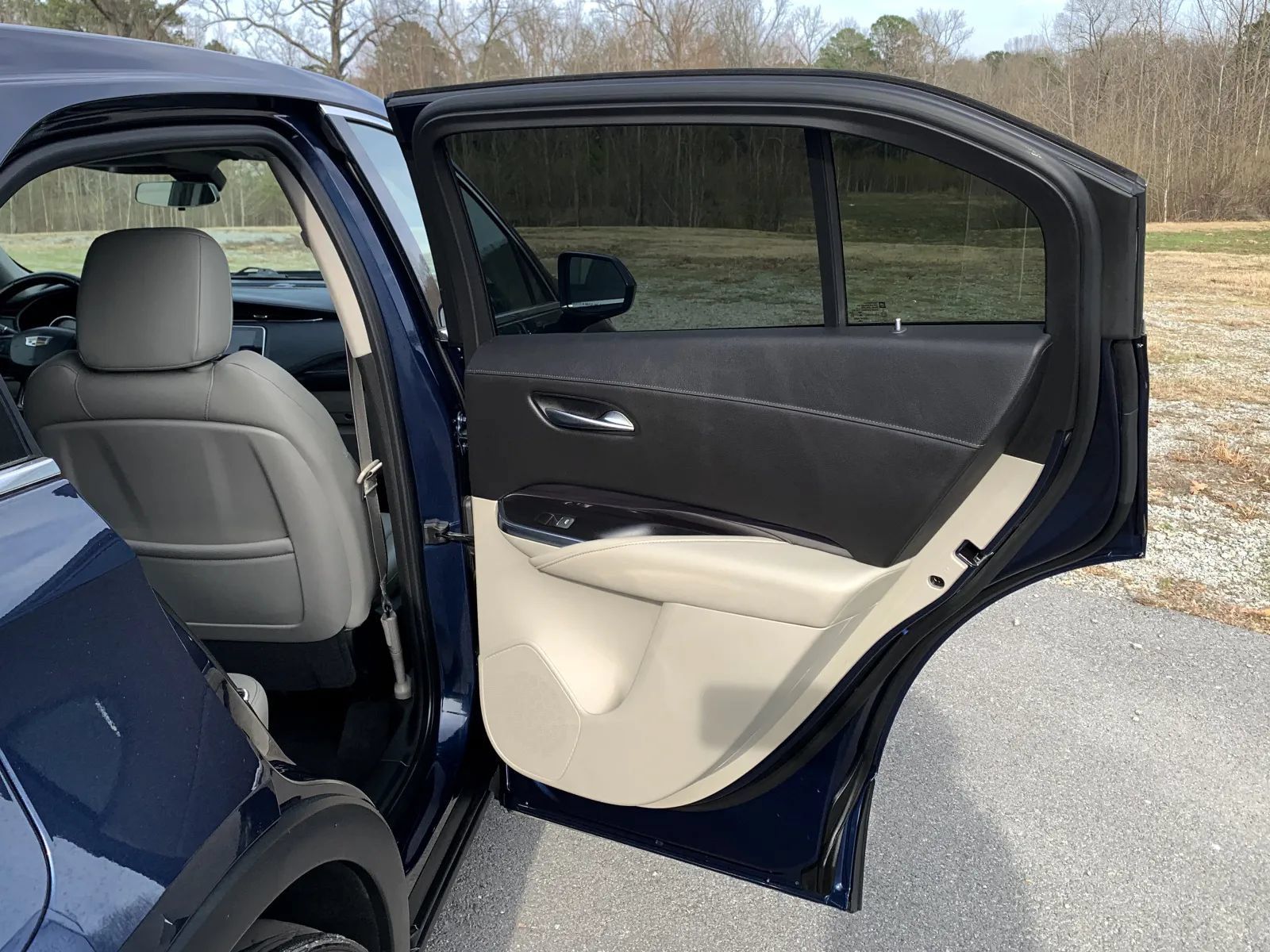 Used 2019 Cadillac XT4 Luxury FWD image 28
