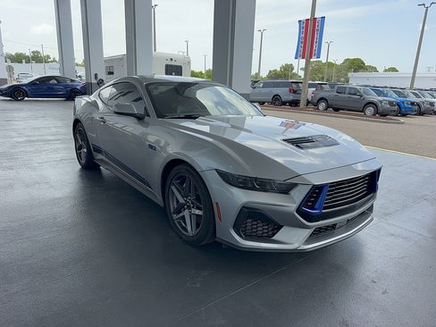 Certified 2024 Ford Mustang GT Premium RWD image 4