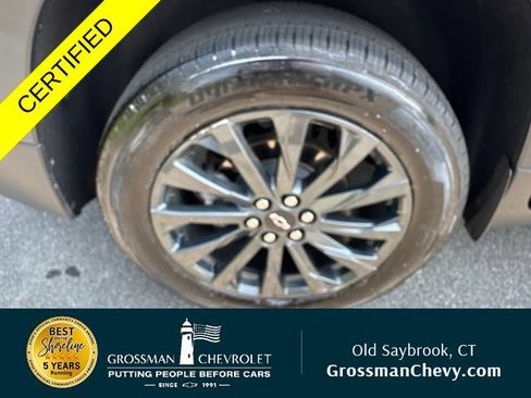 Used 2023 Chevrolet Traverse RS AWD/4WD image 30