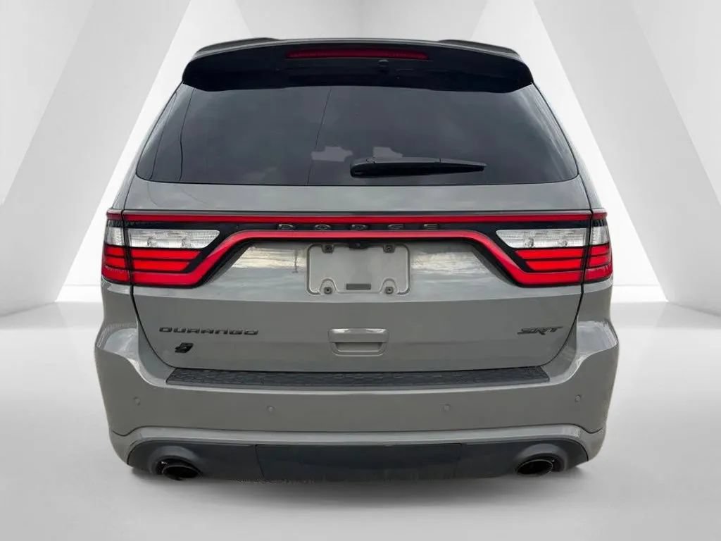Used 2022 Dodge Durango SRT w/ Technology Group AWD/4WD image 6