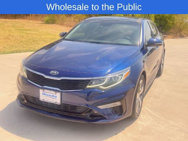 Used 2019 Kia Optima S w/ S Panoramic Sunroof Package FWD image 2