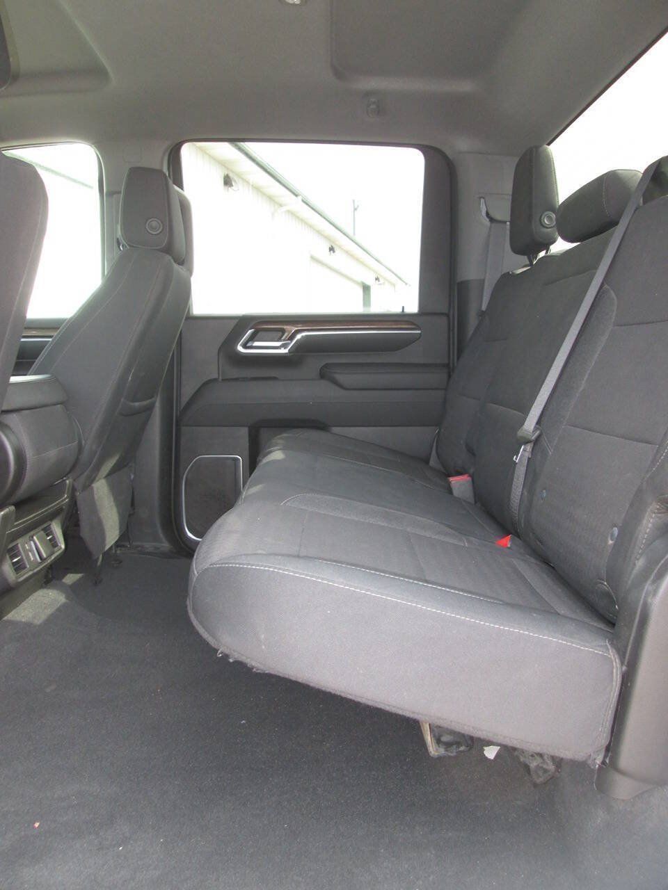 Used 2024 Chevrolet Silverado 2500 LT AWD/4WD image 19