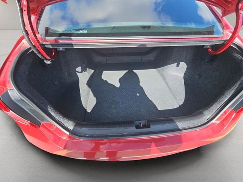 Used 2022 Honda Accord EX-L image 11