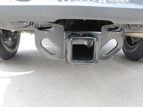 Certified 2021 Toyota Tacoma SR5 RWD image 25