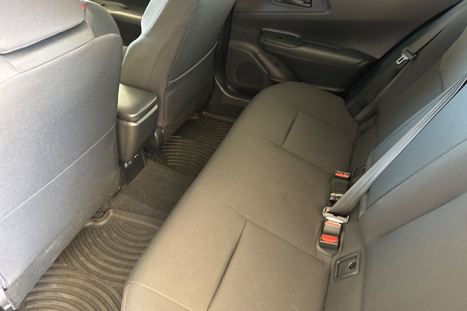 New 2027 Toyota Prius Plug-In Hybrid FWD image 10