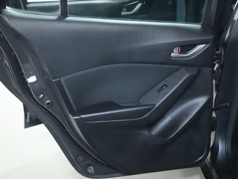 Used 2016 MAZDA MAZDA3 i Sport w/ Preferred Equipment Package FWD image 13
