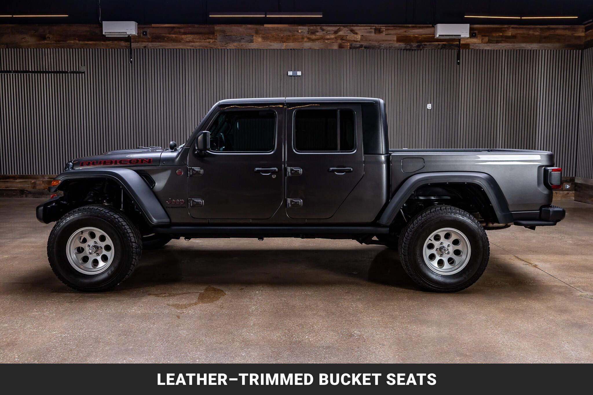 Used 2022 Jeep Gladiator Rubicon w/ LED Lighting Group AWD/4WD image 5