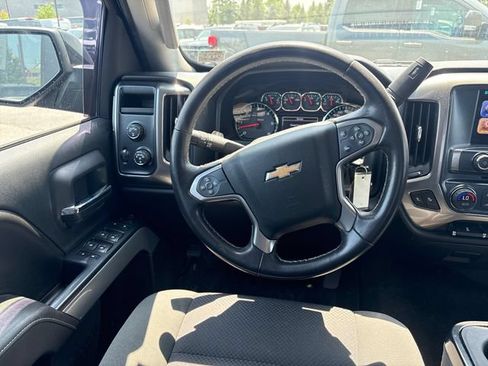 Used 2017 Chevrolet Silverado 1500 LT w/ Midnight Edition AWD/4WD image 14