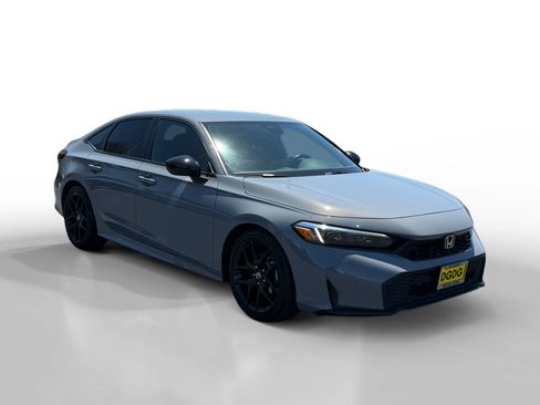 Certified 2025 Honda Civic Sport image 7