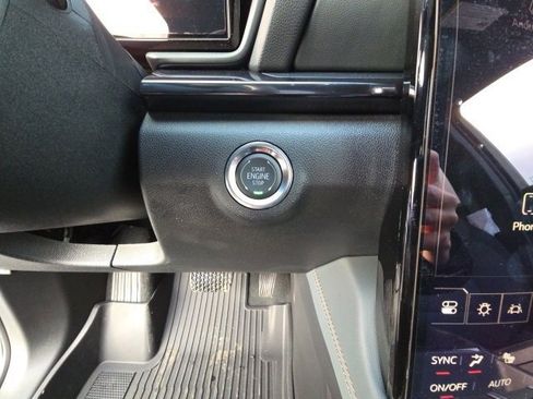 New 2026 GMC Terrain AT4 w/ LPO, Floor Liner Package image 18