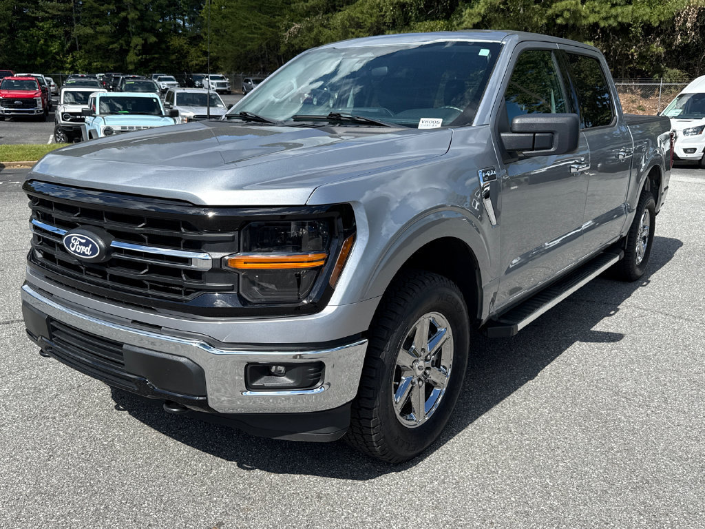 Used 2025 Ford F150 XLT w/ Equipment Group 301A Standard AWD/4WD image 3