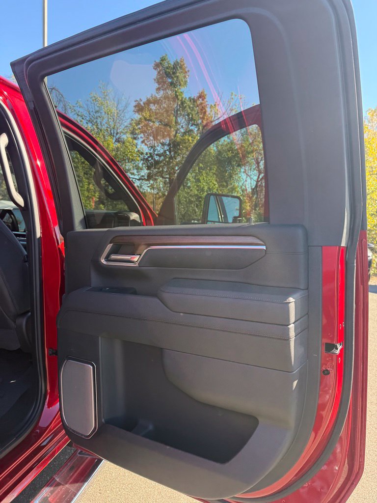 Used 2025 Chevrolet Silverado 2500 High Country w/ High Country Premium Package AWD/4WD image 18