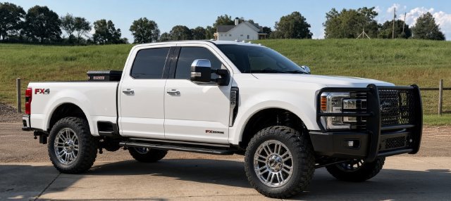 Used 2026 Ford F250 Platinum w/ Platinum Plus Package AWD/4WD image 1