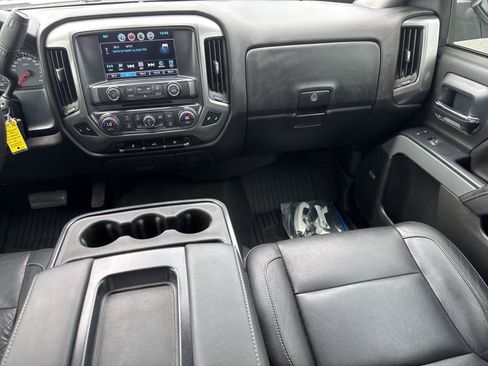 Used 2018 Chevrolet Silverado 1500 LT w/ All Star Edition AWD/4WD image 15