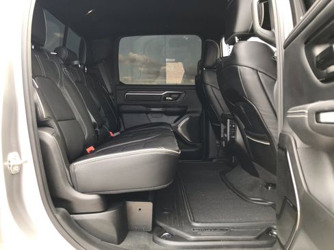 Used 2024 RAM 1500 Limited image 13