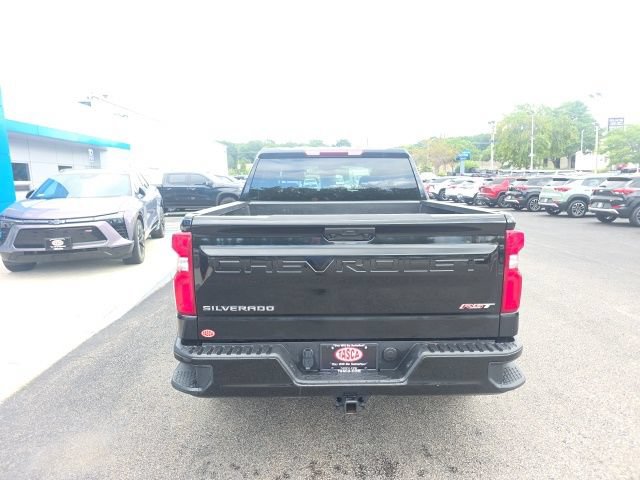 Used 2026 Chevrolet Silverado 1500 RST AWD/4WD image 3