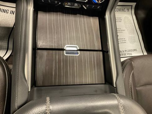 Used 2021 GMC Yukon XL Denali w/ Denali Ultimate Package AWD/4WD image 24