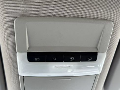 Used 2025 Nissan Rogue S FWD image 20