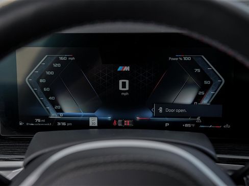 Used 2025 BMW X5 M60i image 23