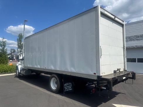 Certified 2021 Ford F650 2WD Regular Cab Super Duty image 4
