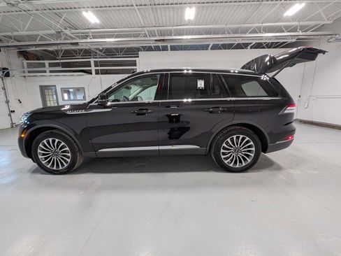 Used 2024 Lincoln Aviator Reserve w/ Elements Package Plus image 12