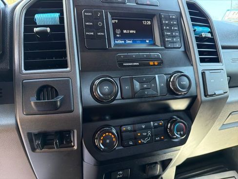 Used 2019 Ford F550 4x4 Regular Cab Super Duty image 19