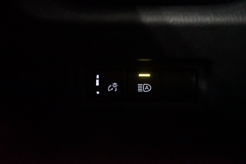 Certified 2025 Toyota RAV4 XLE FWD image 24