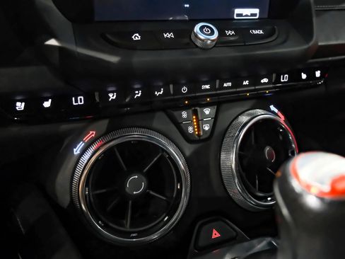 Used 2018 Chevrolet Camaro SS image 22