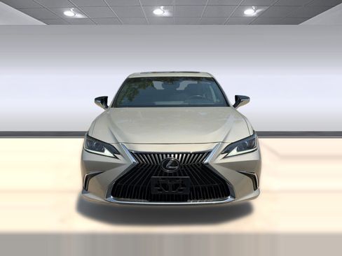 Used 2021 Lexus ES 250 w/ Premium Package AWD/4WD image 6