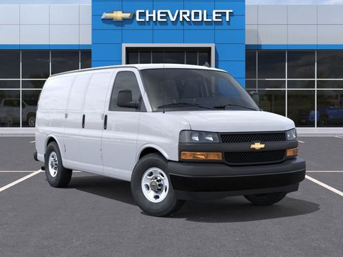 New 2025 Chevrolet Express 2500 Work Van w/ Driver Convenience Package image 30