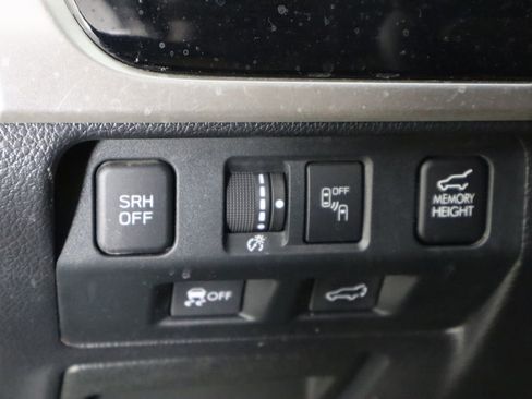 Used 2017 Subaru Forester 2.5i Touring image 22