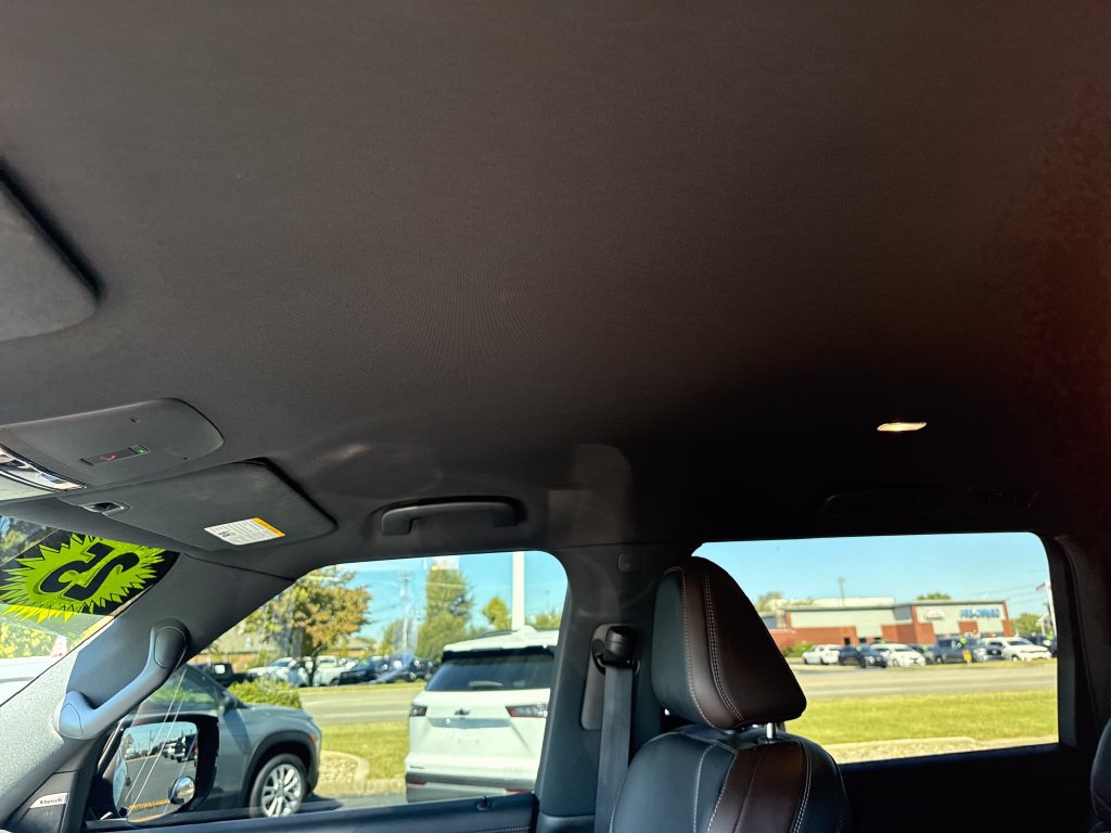 Used 2025 Nissan Armada SL w/ Captain's Chari Seat Package AWD/4WD image 33