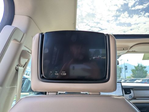 Used 2023 Ford Expedition Limited AWD/4WD image 34