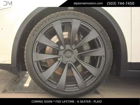 Used 2022 Tesla Model X Plaid AWD/4WD image 8