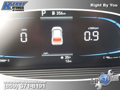 New 2026 Hyundai Venue SE image 24