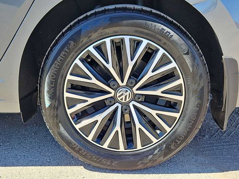 Used 2021 Volkswagen Jetta SE image 13