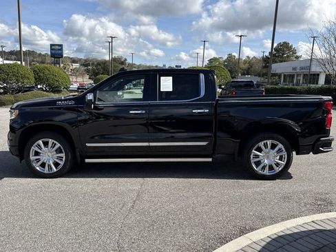 Used 2024 Chevrolet Silverado 1500 High Country w/ High Country Premium Package image 6