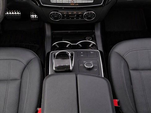Certified 2019 Mercedes-Benz GLE 400 4MATIC image 19