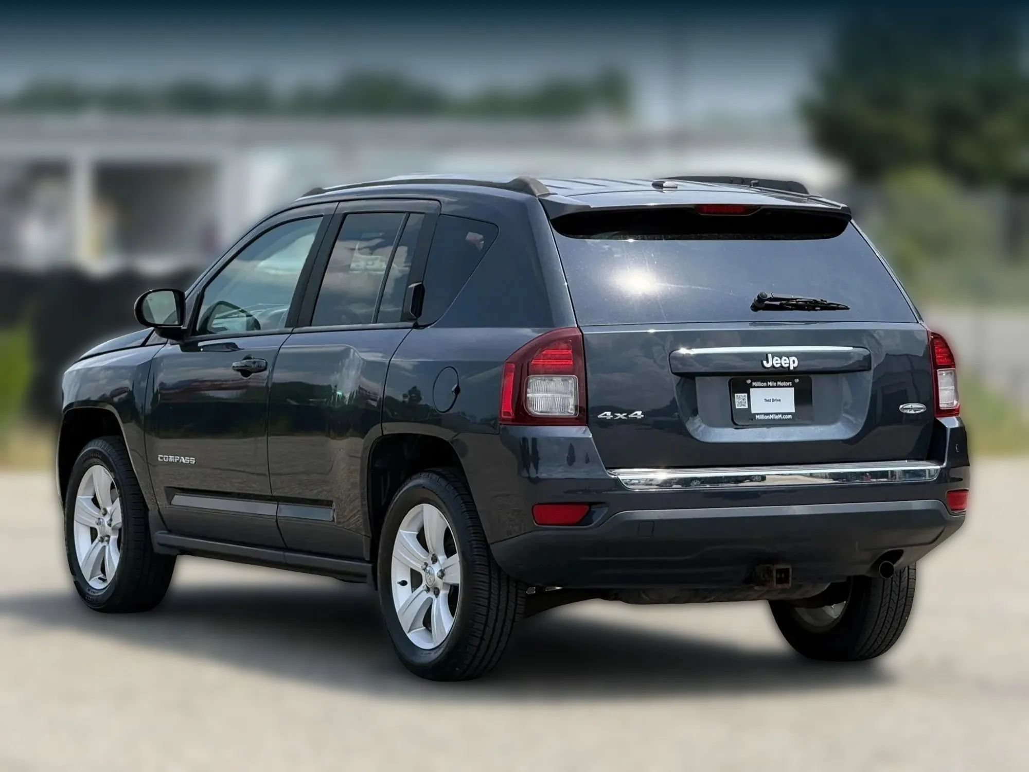 Used 2015 Jeep Compass High Altitude AWD/4WD image 10
