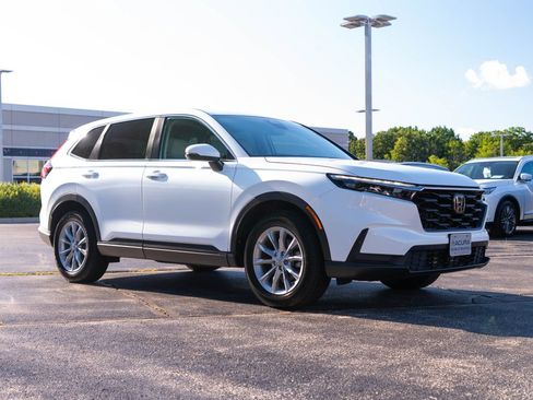 Used 2023 Honda CR-V EX image 2
