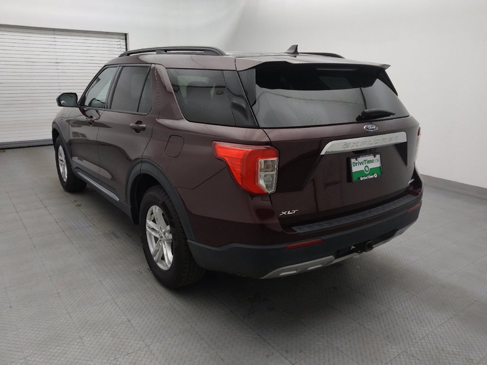 Used 2022 Ford Explorer XLT w/ Equipment Group 202A AWD/4WD image 5