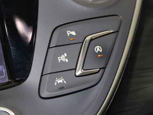 Used 2020 Buick Envision Premium w/ Driver Confidence Package image 45