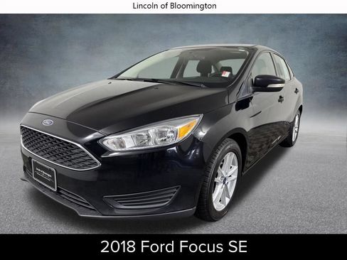 Used 2018 Ford Focus SE w/ Cold Weather Package FWD image 1