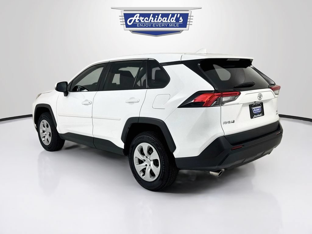 Used 2023 Toyota RAV4 LE AWD/4WD image 6