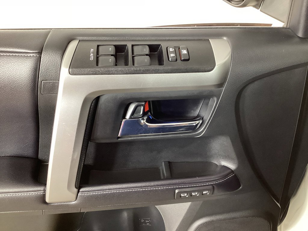 Used 2019 Toyota 4Runner Limited AWD/4WD image 11